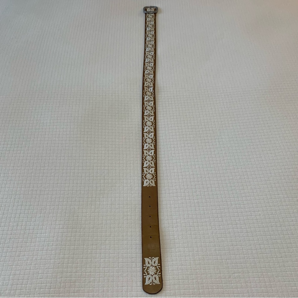 Lucky Brand embroidered leather belt - Picture 6 of 8